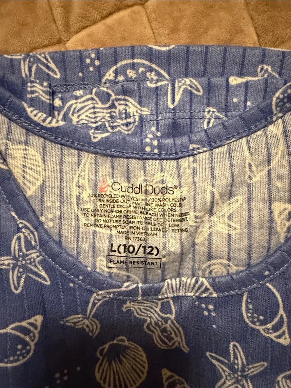 Cuddl Duds Blue Seashell & Starfish Short Sleeve Pajama Set. Size L (10/12)